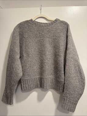 Aritzia Babaton Cropped Crewneck Sweater in Heather Gray (100% Alpaca)